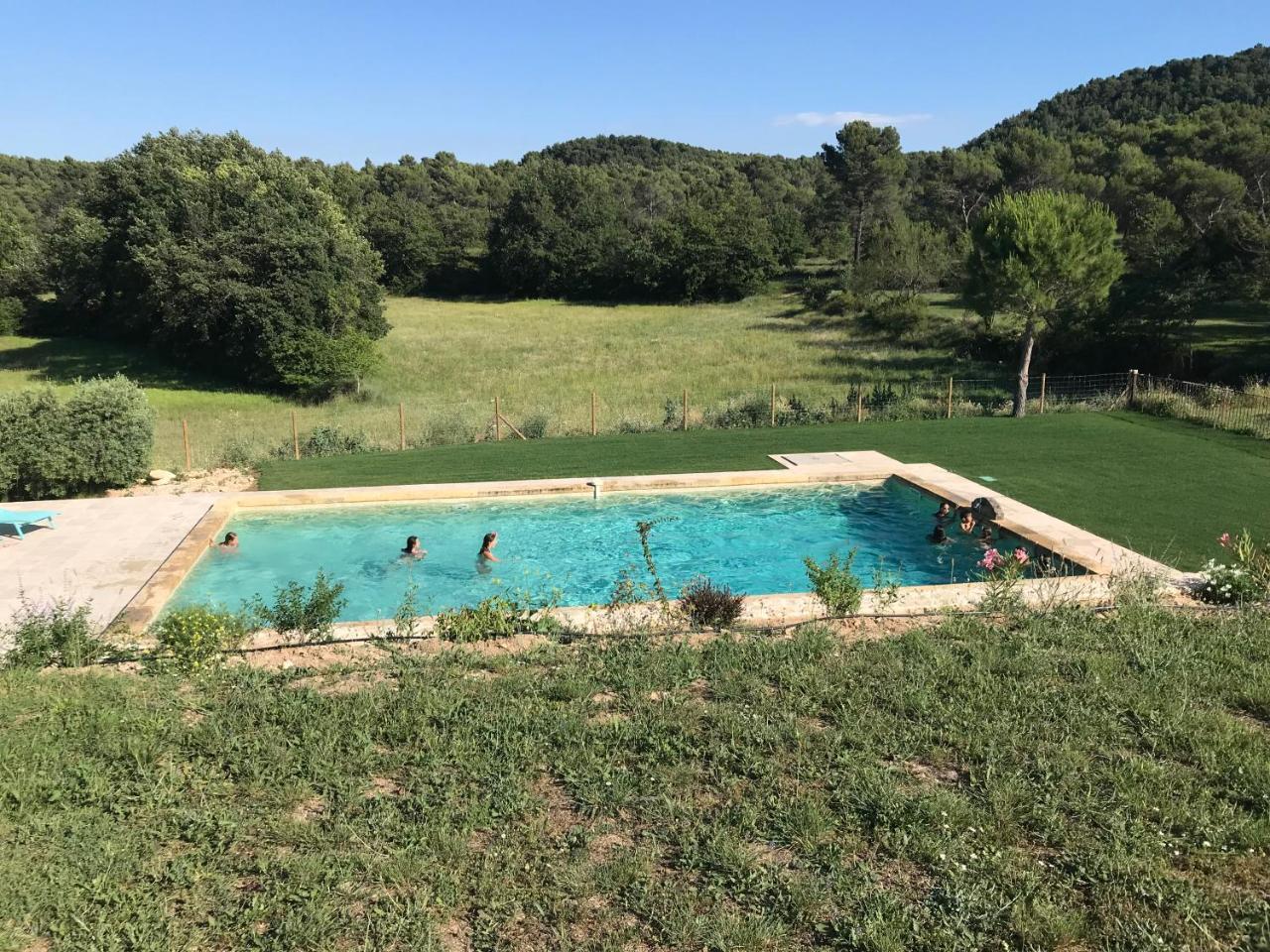 Chut ! C'Est Ici Otel Venelles Dış mekan fotoğraf